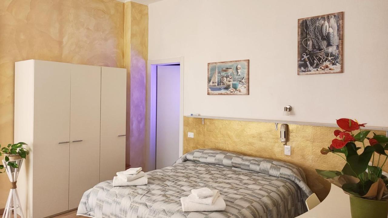 צ'צ'ינה Hotel Il Ponte מראה חיצוני תמונה
